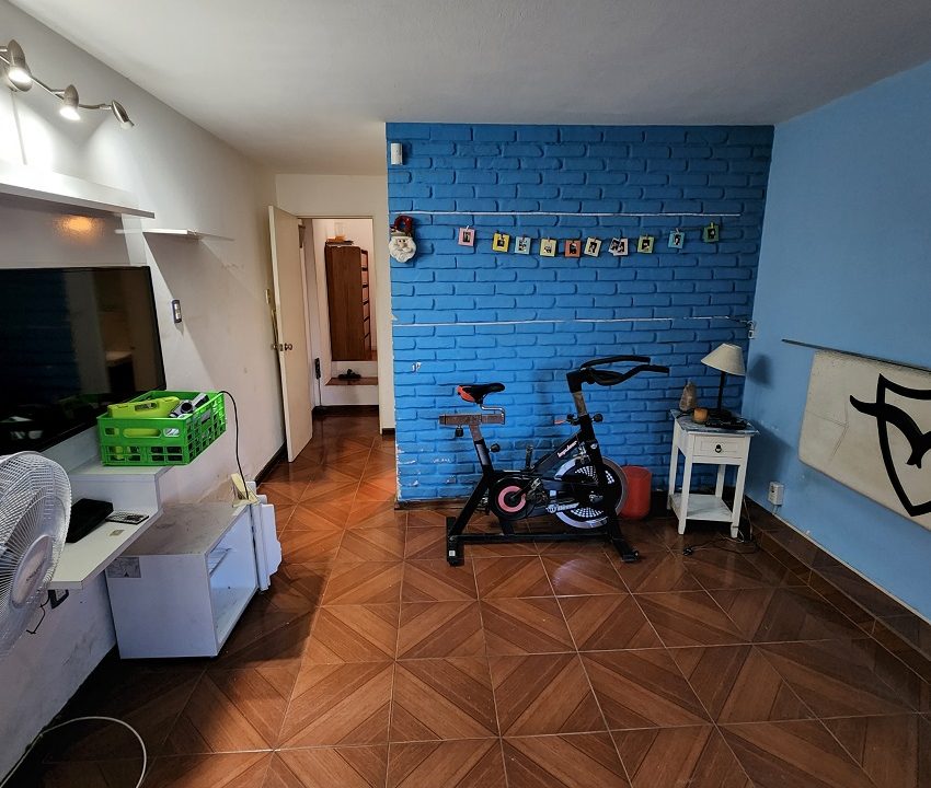 Escritorio con baño y vestidor (6)