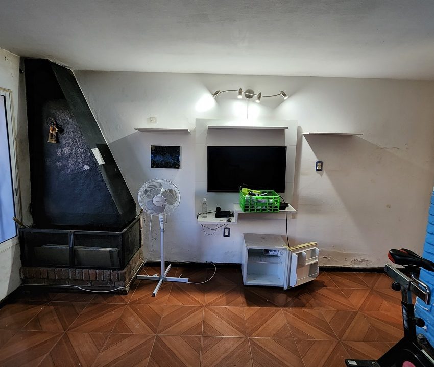 Escritorio con baño y vestidor (9)